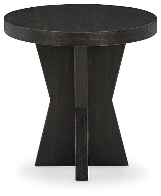 Galliden End Table - Premium End Table from Ashley Furniture - Just $116.73! Shop now at Furniture Wholesale Plus  We are the best furniture store in Nashville, Hendersonville, Goodlettsville, Madison, Antioch, Mount Juliet, Lebanon, Gallatin, Springfield, Murfreesboro, Franklin, Brentwood