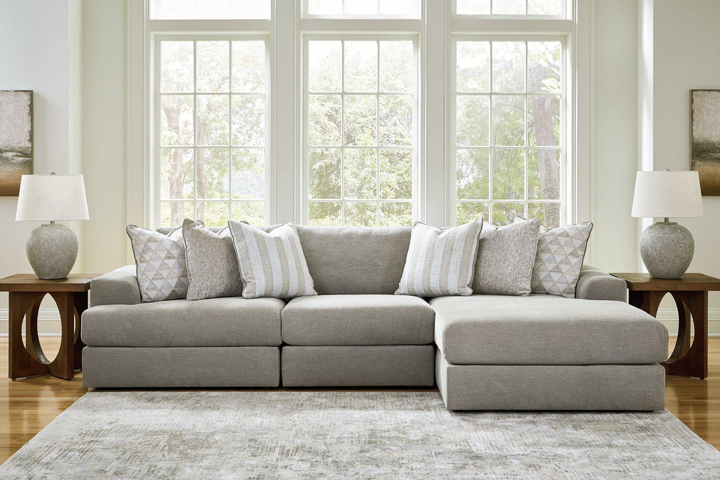 Avaliyah Sectional with Chaise - Premium Sectional from Ashley Furniture - Just $1462.33! Shop now at Furniture Wholesale Plus  We are the best furniture store in Nashville, Hendersonville, Goodlettsville, Madison, Antioch, Mount Juliet, Lebanon, Gallatin, Springfield, Murfreesboro, Franklin, Brentwood