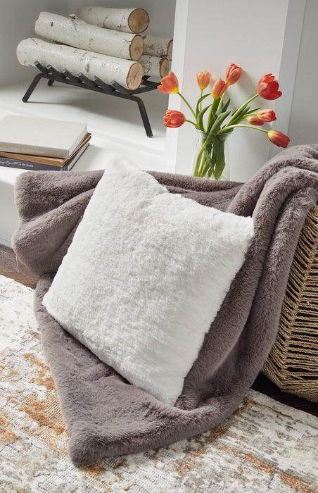 Gariland Pillow - Premium Pillow from Ashley Furniture - Just $35.64! Shop now at Furniture Wholesale Plus  We are the best furniture store in Nashville, Hendersonville, Goodlettsville, Madison, Antioch, Mount Juliet, Lebanon, Gallatin, Springfield, Murfreesboro, Franklin, Brentwood