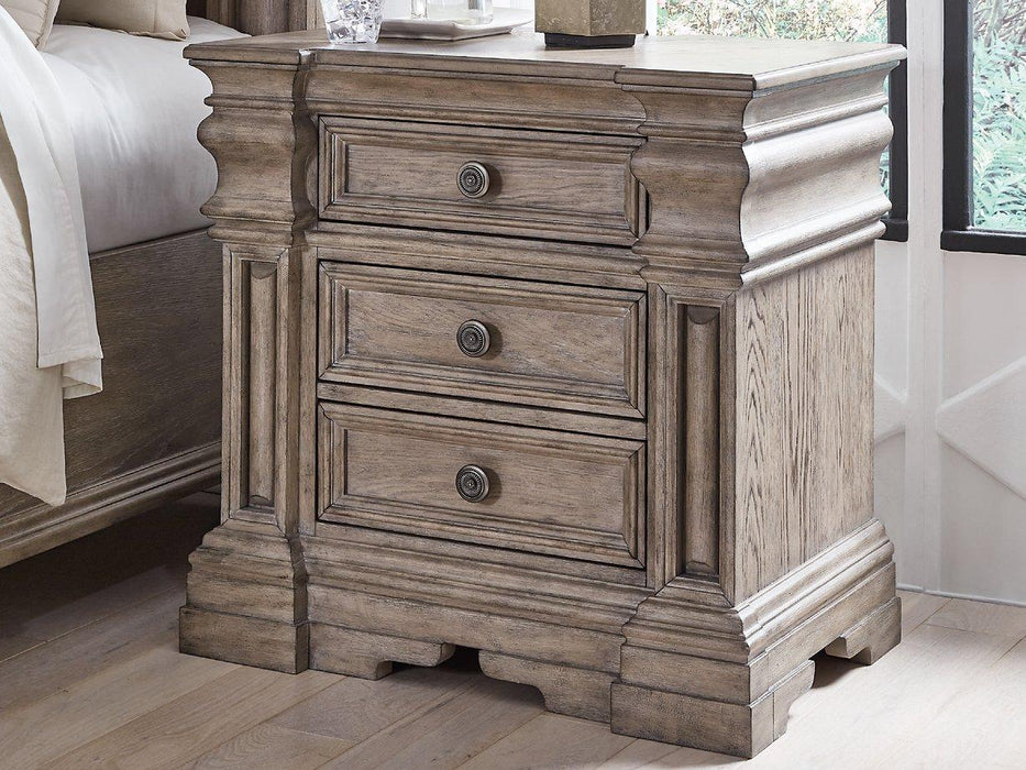 Blairhurst Bedroom Set - Premium Bedroom Set from Ashley Furniture - Just $2113.68! Shop now at Furniture Wholesale Plus  We are the best furniture store in Nashville, Hendersonville, Goodlettsville, Madison, Antioch, Mount Juliet, Lebanon, Gallatin, Springfield, Murfreesboro, Franklin, Brentwood