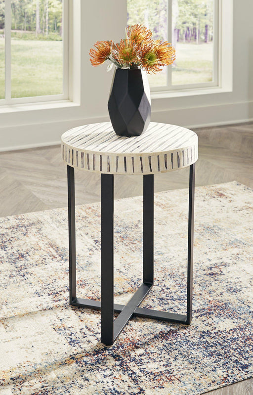 Crewridge Accent Table - Premium Accent Table from Ashley Furniture - Just $226.19! Shop now at Furniture Wholesale Plus  We are the best furniture store in Nashville, Hendersonville, Goodlettsville, Madison, Antioch, Mount Juliet, Lebanon, Gallatin, Springfield, Murfreesboro, Franklin, Brentwood