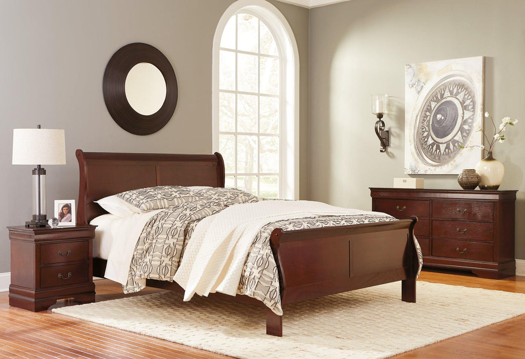 Alisdair Bedroom Set - Premium Bedroom Set from Ashley Furniture - Just $601.33! Shop now at Furniture Wholesale Plus  We are the best furniture store in Nashville, Hendersonville, Goodlettsville, Madison, Antioch, Mount Juliet, Lebanon, Gallatin, Springfield, Murfreesboro, Franklin, Brentwood