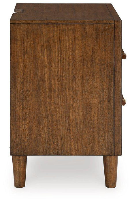 Lyncott Nightstand - Premium Nightstand from Ashley Furniture - Just $269.49! Shop now at Furniture Wholesale Plus  We are the best furniture store in Nashville, Hendersonville, Goodlettsville, Madison, Antioch, Mount Juliet, Lebanon, Gallatin, Springfield, Murfreesboro, Franklin, Brentwood