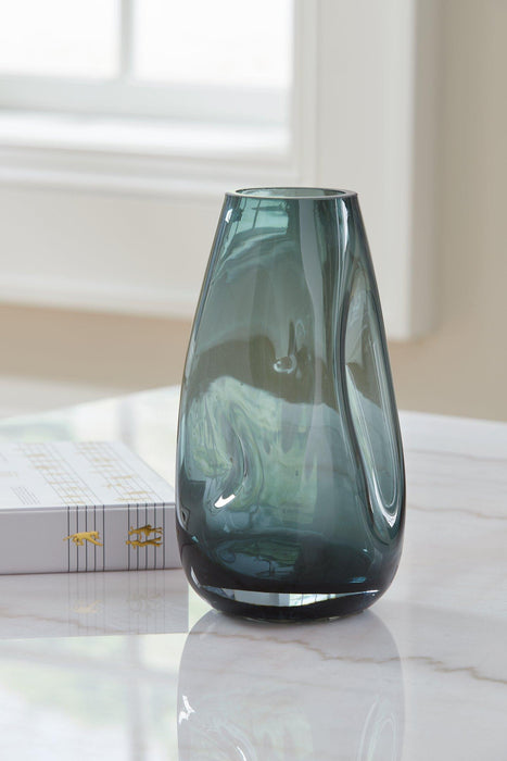 Beamund Vase (Set of 2) - Premium Vase from Ashley Furniture - Just $72.60! Shop now at Furniture Wholesale Plus  We are the best furniture store in Nashville, Hendersonville, Goodlettsville, Madison, Antioch, Mount Juliet, Lebanon, Gallatin, Springfield, Murfreesboro, Franklin, Brentwood