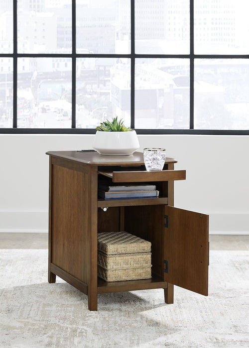 Devonsted Chairside End Table - Premium End Table from Ashley Furniture - Just $152.04! Shop now at Furniture Wholesale Plus  We are the best furniture store in Nashville, Hendersonville, Goodlettsville, Madison, Antioch, Mount Juliet, Lebanon, Gallatin, Springfield, Murfreesboro, Franklin, Brentwood