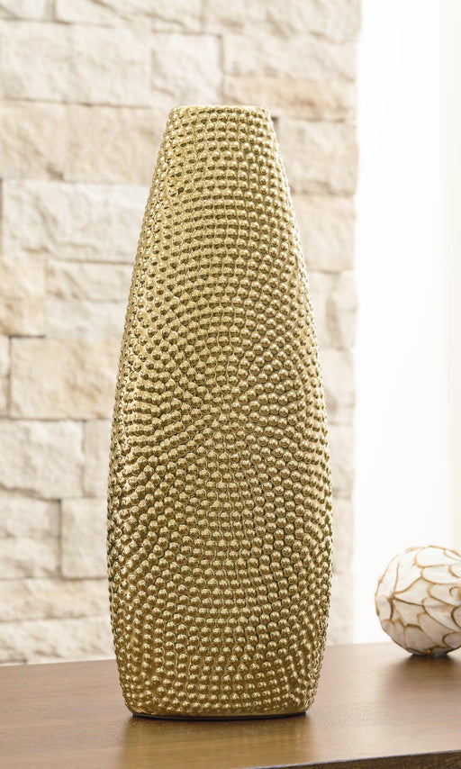 Efim Vase - Premium Vase from Ashley Furniture - Just $37.29! Shop now at Furniture Wholesale Plus  We are the best furniture store in Nashville, Hendersonville, Goodlettsville, Madison, Antioch, Mount Juliet, Lebanon, Gallatin, Springfield, Murfreesboro, Franklin, Brentwood