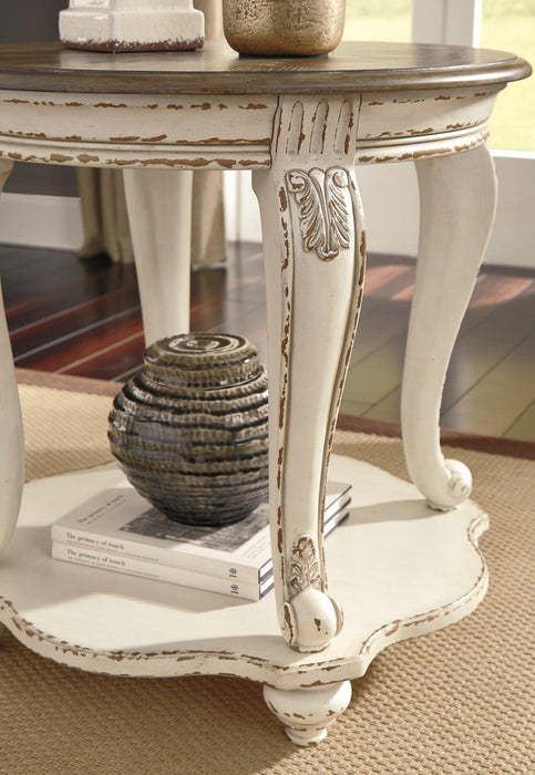 Realyn End Table - Premium End Table from Ashley Furniture - Just $226.19! Shop now at Furniture Wholesale Plus  We are the best furniture store in Nashville, Hendersonville, Goodlettsville, Madison, Antioch, Mount Juliet, Lebanon, Gallatin, Springfield, Murfreesboro, Franklin, Brentwood