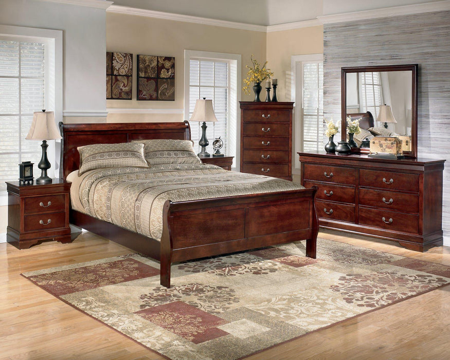 Alisdair Dresser - Premium Dresser from Ashley Furniture - Just $279.55! Shop now at Furniture Wholesale Plus  We are the best furniture store in Nashville, Hendersonville, Goodlettsville, Madison, Antioch, Mount Juliet, Lebanon, Gallatin, Springfield, Murfreesboro, Franklin, Brentwood