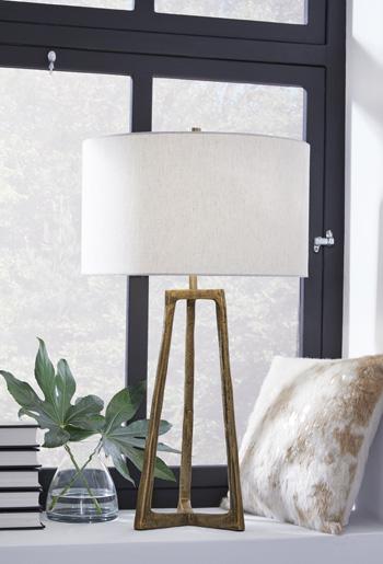 Ryandale Table Lamp - Premium Table Lamp from Ashley Furniture - Just $189.12! Shop now at Furniture Wholesale Plus  We are the best furniture store in Nashville, Hendersonville, Goodlettsville, Madison, Antioch, Mount Juliet, Lebanon, Gallatin, Springfield, Murfreesboro, Franklin, Brentwood