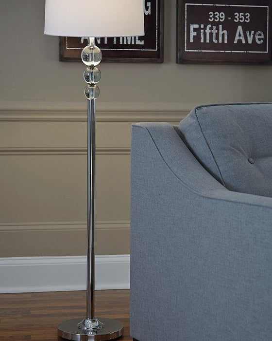 Joaquin Floor Lamp - Premium Floor Lamp from Ashley Furniture - Just $107.91! Shop now at Furniture Wholesale Plus  We are the best furniture store in Nashville, Hendersonville, Goodlettsville, Madison, Antioch, Mount Juliet, Lebanon, Gallatin, Springfield, Murfreesboro, Franklin, Brentwood