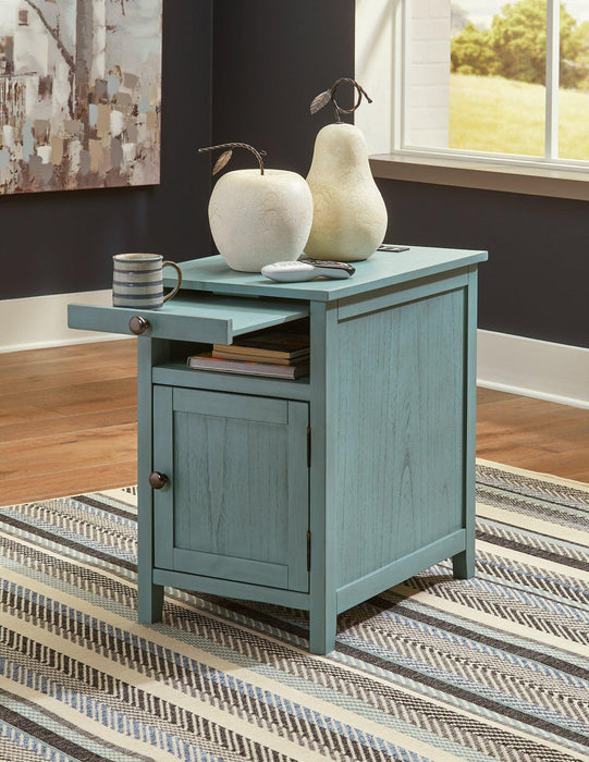 Treytown Chairside End Table - Premium End Table from Ashley Furniture - Just $152.04! Shop now at Furniture Wholesale Plus  We are the best furniture store in Nashville, Hendersonville, Goodlettsville, Madison, Antioch, Mount Juliet, Lebanon, Gallatin, Springfield, Murfreesboro, Franklin, Brentwood