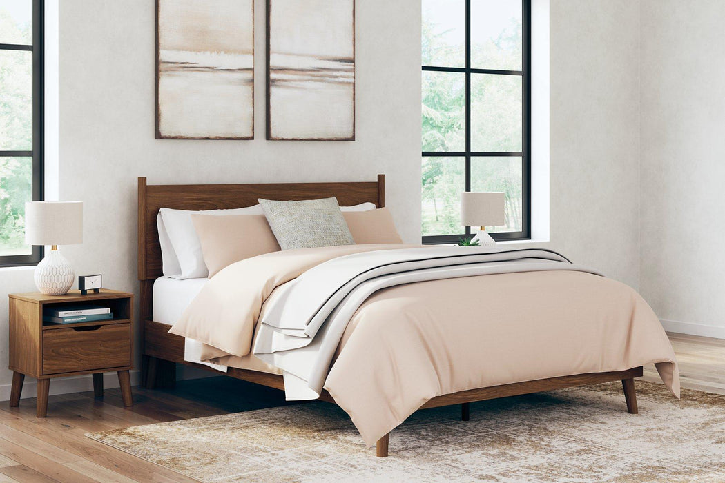 Fordmont Bed - Premium Bed from Ashley Furniture - Just $198.22! Shop now at Furniture Wholesale Plus  We are the best furniture store in Nashville, Hendersonville, Goodlettsville, Madison, Antioch, Mount Juliet, Lebanon, Gallatin, Springfield, Murfreesboro, Franklin, Brentwood