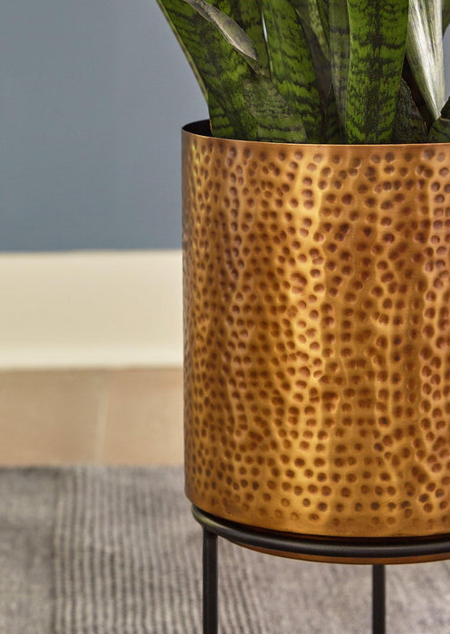 Donisha Planter (Set of 2) - Premium Planter from Ashley Furniture - Just $107.91! Shop now at Furniture Wholesale Plus  We are the best furniture store in Nashville, Hendersonville, Goodlettsville, Madison, Antioch, Mount Juliet, Lebanon, Gallatin, Springfield, Murfreesboro, Franklin, Brentwood