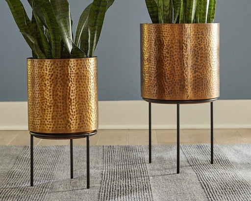 Donisha Planter (Set of 2) - Premium Planter from Ashley Furniture - Just $107.91! Shop now at Furniture Wholesale Plus  We are the best furniture store in Nashville, Hendersonville, Goodlettsville, Madison, Antioch, Mount Juliet, Lebanon, Gallatin, Springfield, Murfreesboro, Franklin, Brentwood