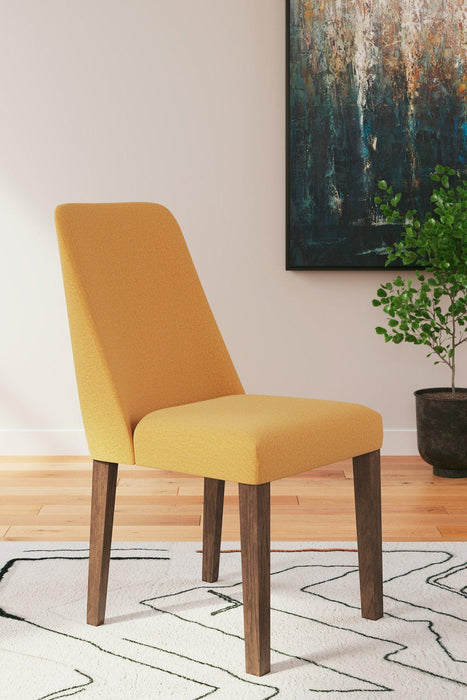 Lyncott Dining Chair - Premium Dining Chair from Ashley Furniture - Just $114.64! Shop now at Furniture Wholesale Plus  We are the best furniture store in Nashville, Hendersonville, Goodlettsville, Madison, Antioch, Mount Juliet, Lebanon, Gallatin, Springfield, Murfreesboro, Franklin, Brentwood