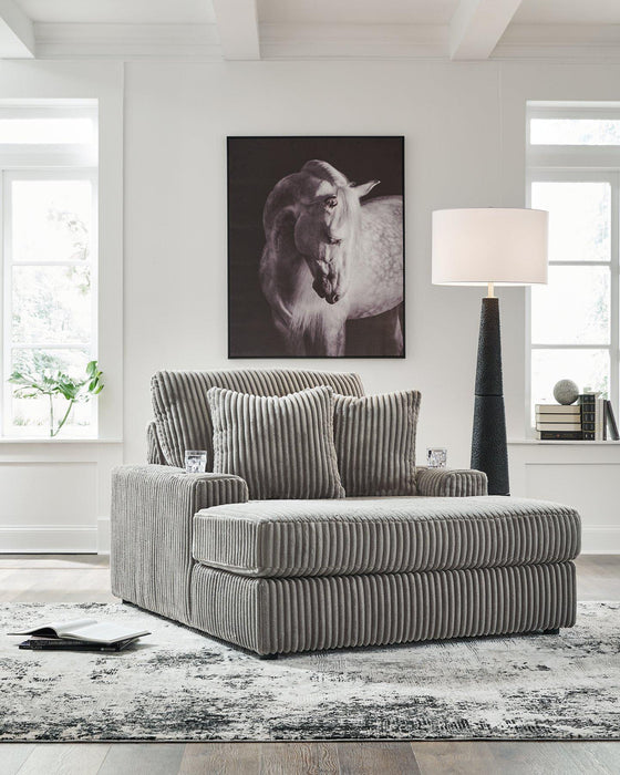 Lindyn Chaise - Premium Chaise from Ashley Furniture - Just $584.64! Shop now at Furniture Wholesale Plus  We are the best furniture store in Nashville, Hendersonville, Goodlettsville, Madison, Antioch, Mount Juliet, Lebanon, Gallatin, Springfield, Murfreesboro, Franklin, Brentwood