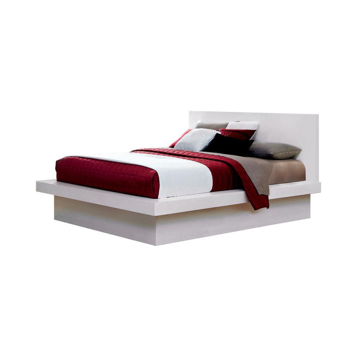 Jessica Contemporary White Eastern Kind Bed - Premium Bed from Coaster Z2 Standard - Just $838! Shop now at Furniture Wholesale Plus  We are the best furniture store in Nashville, Hendersonville, Goodlettsville, Madison, Antioch, Mount Juliet, Lebanon, Gallatin, Springfield, Murfreesboro, Franklin, Brentwood