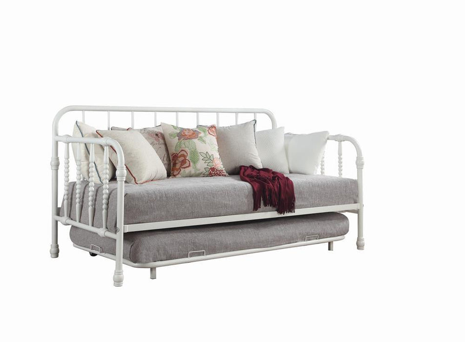 Traditional White Metal Daybed - Premium Daybed from Coaster Z2 Standard - Just $490! Shop now at Furniture Wholesale Plus  We are the best furniture store in Nashville, Hendersonville, Goodlettsville, Madison, Antioch, Mount Juliet, Lebanon, Gallatin, Springfield, Murfreesboro, Franklin, Brentwood