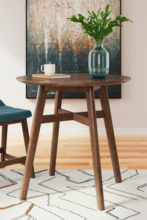 Lyncott Counter Height Dining Table - Premium Counter Height Table from Ashley Furniture - Just $241.33! Shop now at Furniture Wholesale Plus  We are the best furniture store in Nashville, Hendersonville, Goodlettsville, Madison, Antioch, Mount Juliet, Lebanon, Gallatin, Springfield, Murfreesboro, Franklin, Brentwood
