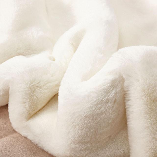 Caparica Off White 5' X 7' Area Rug - Premium Rug from FOA East - Just $290.55! Shop now at Furniture Wholesale Plus  We are the best furniture store in Nashville, Hendersonville, Goodlettsville, Madison, Antioch, Mount Juliet, Lebanon, Gallatin, Springfield, Murfreesboro, Franklin, Brentwood