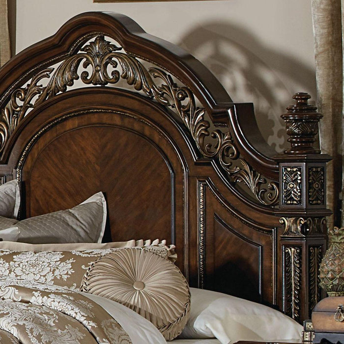 Homelegance Catalonia Queen Poster Bed in Cherry 1824-1 - Premium Bed from Homelegance (Titan Warehouse) - Just $1343.55! Shop now at Furniture Wholesale Plus  We are the best furniture store in Nashville, Hendersonville, Goodlettsville, Madison, Antioch, Mount Juliet, Lebanon, Gallatin, Springfield, Murfreesboro, Franklin, Brentwood