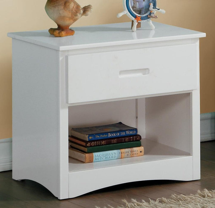 Homelegance Galen 1 Drawer Night Stand in White B2053W-4 - Premium Nightstand from Homelegance (Titan Warehouse) - Just $165.75! Shop now at Furniture Wholesale Plus  We are the best furniture store in Nashville, Hendersonville, Goodlettsville, Madison, Antioch, Mount Juliet, Lebanon, Gallatin, Springfield, Murfreesboro, Franklin, Brentwood