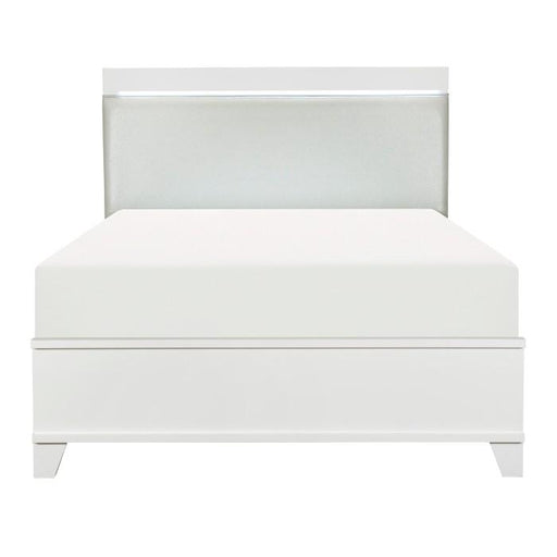 Kerren King Platform Bed in White 1678WK-1EK* - Premium Bed from Homelegance (Titan Warehouse) - Just $661.05! Shop now at Furniture Wholesale Plus  We are the best furniture store in Nashville, Hendersonville, Goodlettsville, Madison, Antioch, Mount Juliet, Lebanon, Gallatin, Springfield, Murfreesboro, Franklin, Brentwood