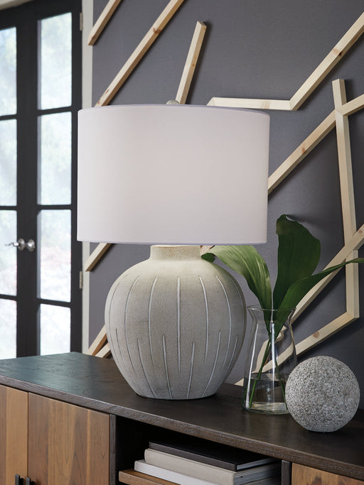 Calbert Table Lamp - Premium Table Lamp from Ashley Furniture - Just $104.38! Shop now at Furniture Wholesale Plus  We are the best furniture store in Nashville, Hendersonville, Goodlettsville, Madison, Antioch, Mount Juliet, Lebanon, Gallatin, Springfield, Murfreesboro, Franklin, Brentwood