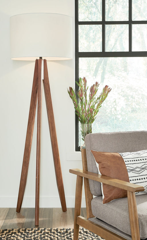 Dallson Floor Lamp - Premium Lamp from Ashley Furniture - Just $289.74! Shop now at Furniture Wholesale Plus  We are the best furniture store in Nashville, Hendersonville, Goodlettsville, Madison, Antioch, Mount Juliet, Lebanon, Gallatin, Springfield, Murfreesboro, Franklin, Brentwood