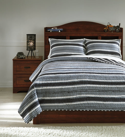 Merlin 3-Piece Coverlet Set - Premium Coverlet Set from Ashley Furniture - Just $76.75! Shop now at Furniture Wholesale Plus  We are the best furniture store in Nashville, Hendersonville, Goodlettsville, Madison, Antioch, Mount Juliet, Lebanon, Gallatin, Springfield, Murfreesboro, Franklin, Brentwood