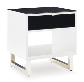 Gardoni End Table - Premium End Table from Ashley Furniture - Just $201.47! Shop now at Furniture Wholesale Plus  We are the best furniture store in Nashville, Hendersonville, Goodlettsville, Madison, Antioch, Mount Juliet, Lebanon, Gallatin, Springfield, Murfreesboro, Franklin, Brentwood