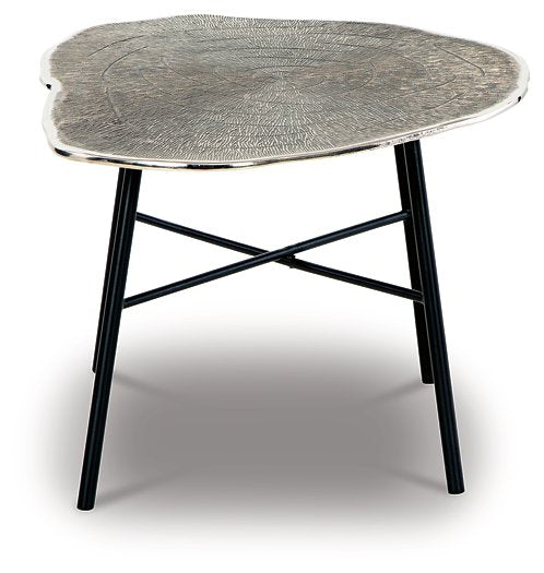 Laverford Coffee Table - Premium Cocktail Table from Ashley Furniture - Just $254.44! Shop now at Furniture Wholesale Plus  We are the best furniture store in Nashville, Hendersonville, Goodlettsville, Madison, Antioch, Mount Juliet, Lebanon, Gallatin, Springfield, Murfreesboro, Franklin, Brentwood