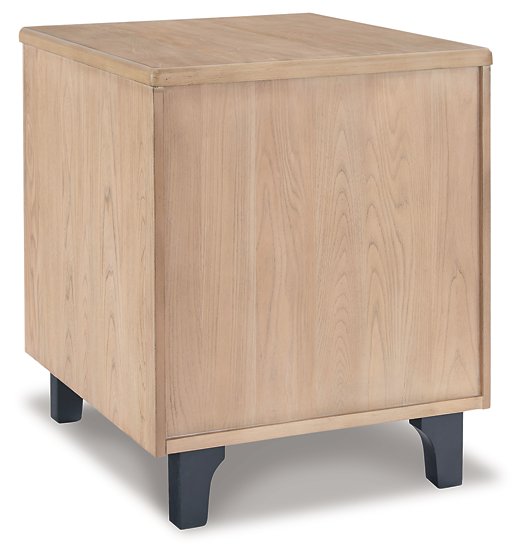 Freslowe End Table - Premium End Table from Ashley Furniture - Just $272.09! Shop now at Furniture Wholesale Plus  We are the best furniture store in Nashville, Hendersonville, Goodlettsville, Madison, Antioch, Mount Juliet, Lebanon, Gallatin, Springfield, Murfreesboro, Franklin, Brentwood