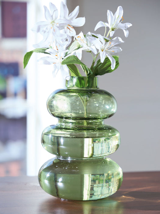 Renethorne - Vase - Premium Vases & Jars from Signature Design by Ashley® - Just $58! Shop now at Furniture Wholesale Plus  We are the best furniture store in Nashville, Hendersonville, Goodlettsville, Madison, Antioch, Mount Juliet, Lebanon, Gallatin, Springfield, Murfreesboro, Franklin, Brentwood