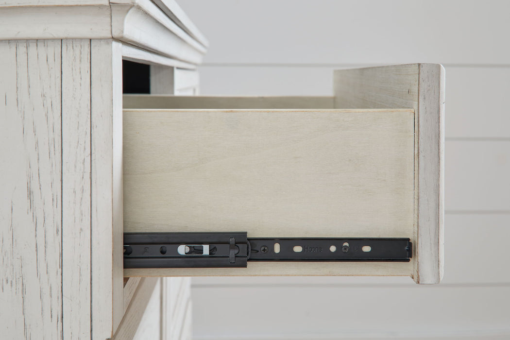 Robbinsdale - Dresser, Mirror - Youth - Antique White – Dresser & Mirror by Signature Design by Ashley® at Furniture Wholesale Plus , Nashville furniture store