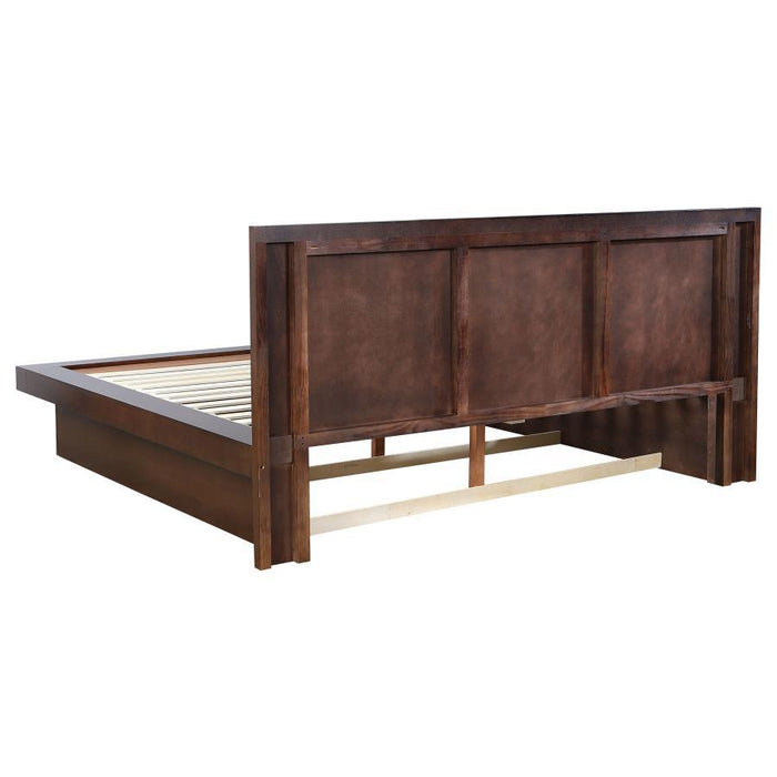 Jessica - Bedroom Set - Premium 4 Piece Bedroom Sets from CoasterEssence - Just $1959! Shop now at Furniture Wholesale Plus  We are the best furniture store in Nashville, Hendersonville, Goodlettsville, Madison, Antioch, Mount Juliet, Lebanon, Gallatin, Springfield, Murfreesboro, Franklin, Brentwood