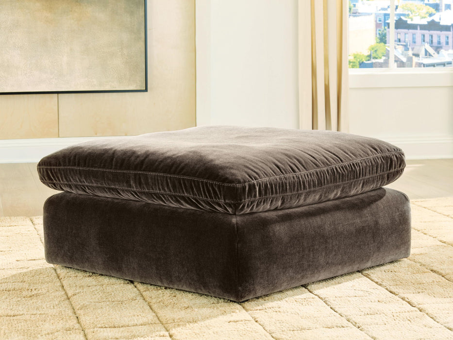 Maxton Heights - Oversized Accent Ottoman – Accent Ottomans by Benchcraft® at Furniture Wholesale Plus , Nashville furniture store