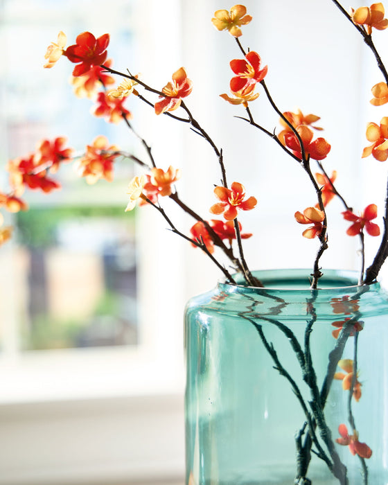 Inisland - Vase - Premium Vases & Jars from Signature Design by Ashley® - Just $58! Shop now at Furniture Wholesale Plus  We are the best furniture store in Nashville, Hendersonville, Goodlettsville, Madison, Antioch, Mount Juliet, Lebanon, Gallatin, Springfield, Murfreesboro, Franklin, Brentwood