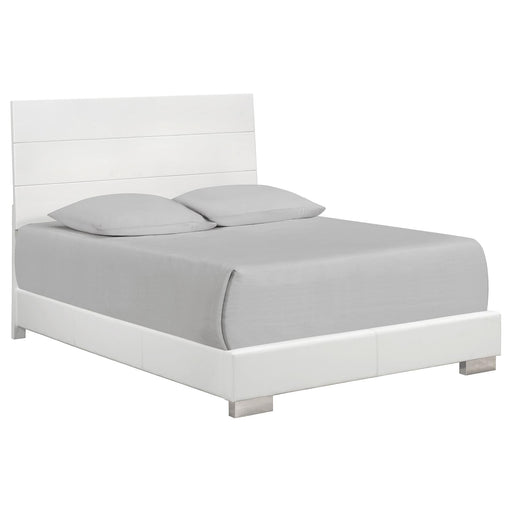 Felicity Contemporary Glossy White Eastern King Bed - Premium Bed from Coaster Z2 Standard - Just $486! Shop now at Furniture Wholesale Plus  We are the best furniture store in Nashville, Hendersonville, Goodlettsville, Madison, Antioch, Mount Juliet, Lebanon, Gallatin, Springfield, Murfreesboro, Franklin, Brentwood