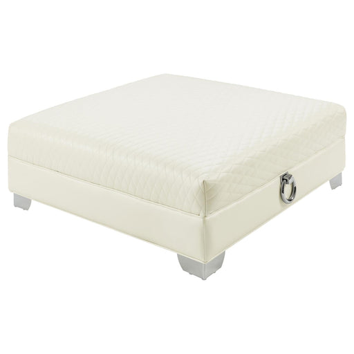 Chaviano Contemporary White Ottoman - Premium Ottoman from Coaster Z2 Standard - Just $460! Shop now at Furniture Wholesale Plus  We are the best furniture store in Nashville, Hendersonville, Goodlettsville, Madison, Antioch, Mount Juliet, Lebanon, Gallatin, Springfield, Murfreesboro, Franklin, Brentwood