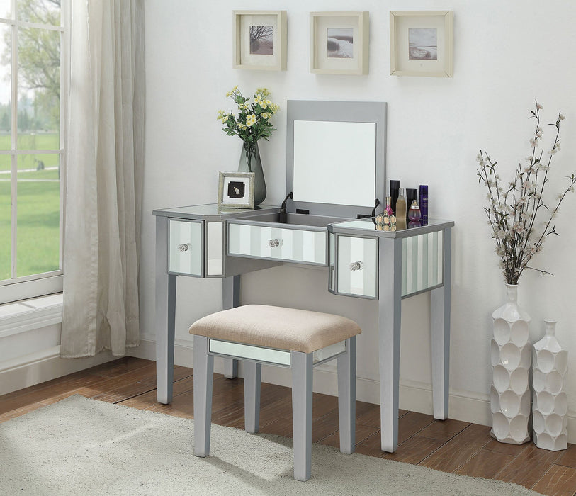 Joyce Silver Vanity w/ Stool - Premium Vanity from FOA East - Just $795.60! Shop now at Furniture Wholesale Plus  We are the best furniture store in Nashville, Hendersonville, Goodlettsville, Madison, Antioch, Mount Juliet, Lebanon, Gallatin, Springfield, Murfreesboro, Franklin, Brentwood